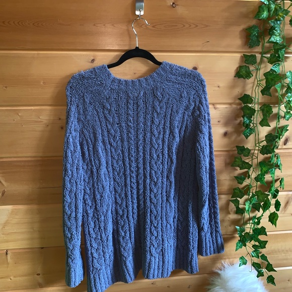 LA Hearts Blue Sweater - Picture 4 of 4